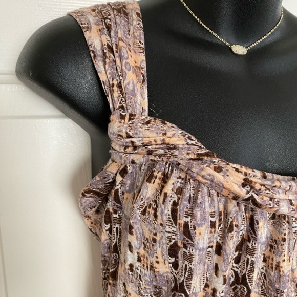 Daytrip Pattern Lace Back Tank Top - Picture 5 of 15